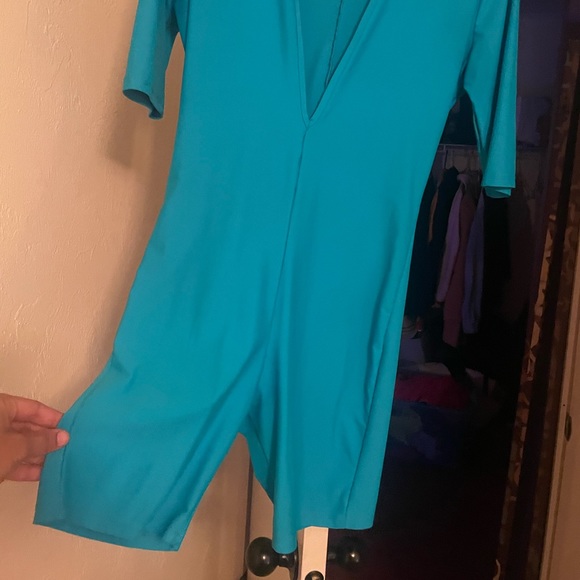 FASHION NOVA - Picture 2 of 3